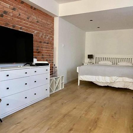 Brick Apartment Жиліна Екстер'єр фото